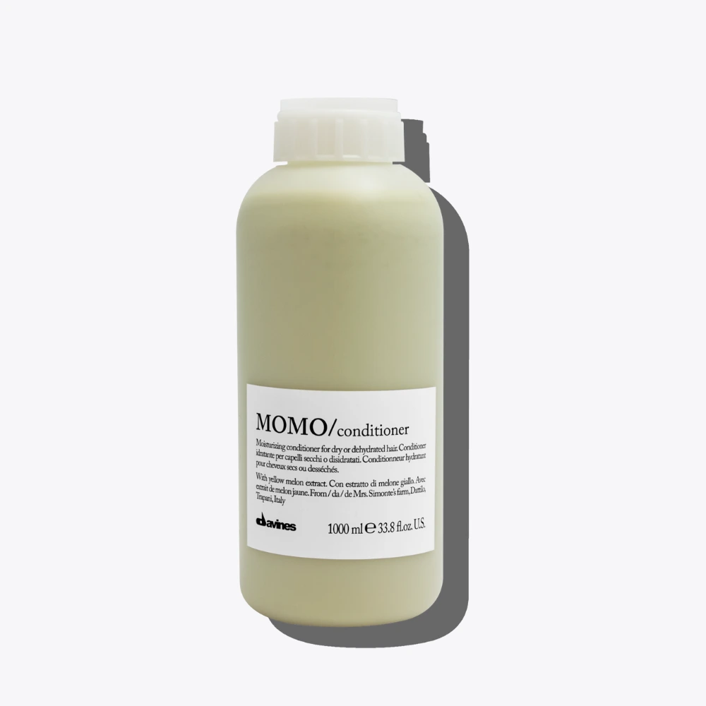 MOMO Balsam hidratant pentru părul uscat